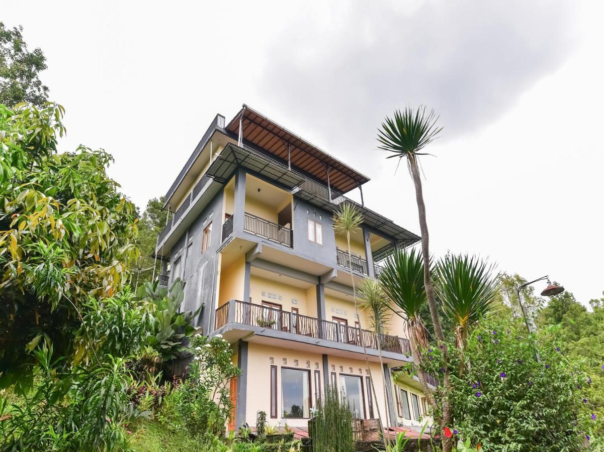 Hotel Oyo 91228 Griya Siena Munduk Exterior foto
